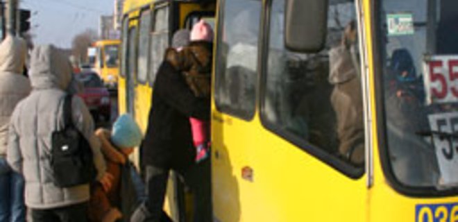 Проезд в киевских маршрутках все-таки подорожал - Фото