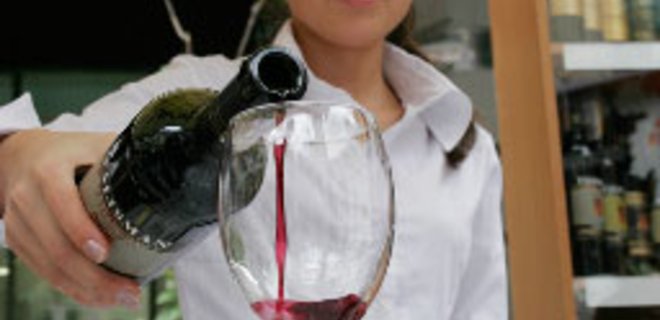 Виноделы не хотят остаться один на один с ВТО - Фото