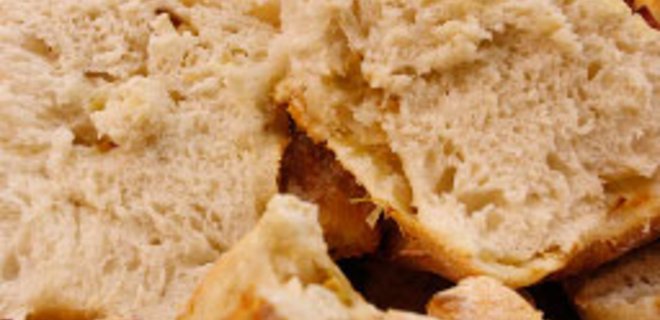 Цену на хлеб подняли все пекарни Киева - Фото