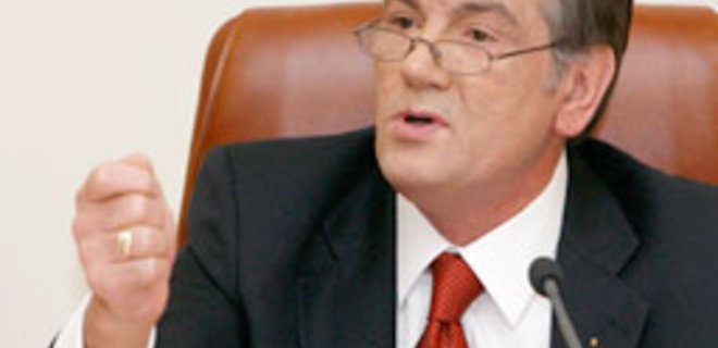 Ющенко отчитал Тимошенко за 