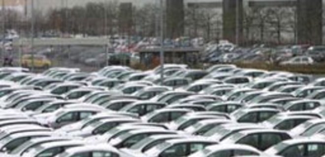 Продажи автомобилей в Европе упали на 9% - Фото