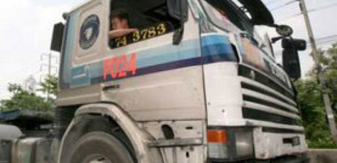 Киев будет жестче контролировать въезд грузовиков - Фото