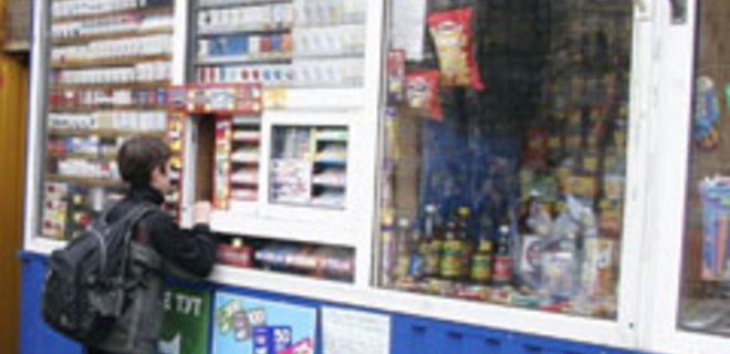 Ответственность за продажу алкоголя и табака подросткам ужесточат - Фото