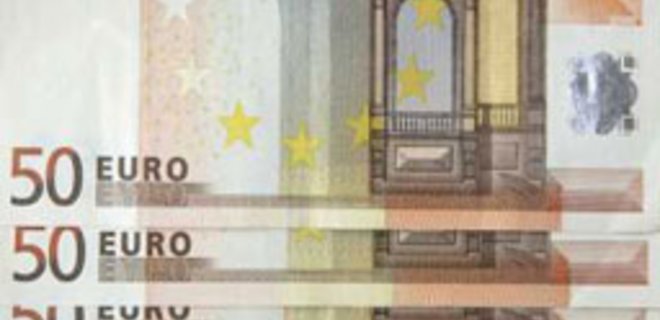 Курс евро ждет результатов банковских 