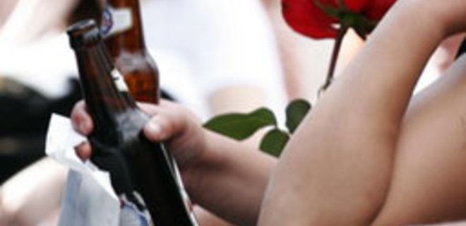 В Германии растет популярность спиртного среди подростков - Фото