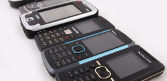 Мобильные телефоны будут маркировать перед продажей - Фото