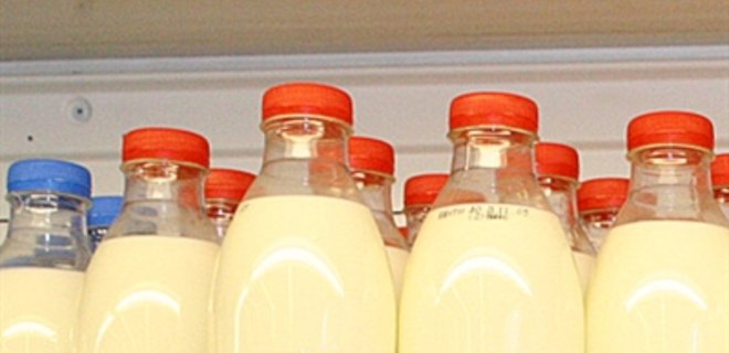 Производители молока хотят вернуть дотации за литр: данные опроса - Фото
