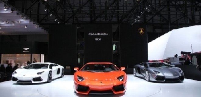 Lamborghini проведет в Женеве две премьеры - Фото