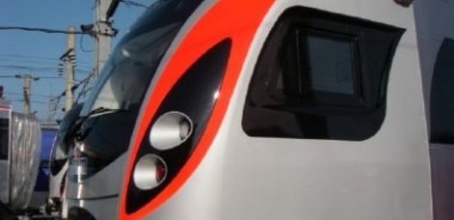 Украина получит первые поезда Hyundai до 10 мая - Фото