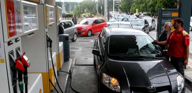 Цены на бензин и дизтопливо продолжают расти - Фото