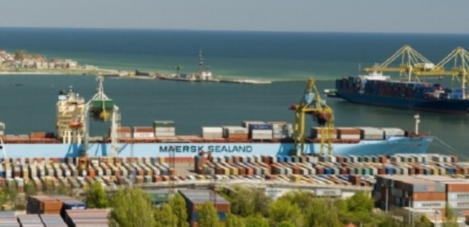 Ильичевский порт нарастил переработку грузов в феврале на 13%  - Фото