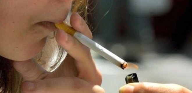 В БЮТ предлагают запретить беременным и подросткам  пить и курить - Фото
