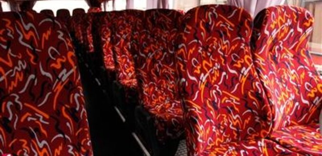 Все автобусы хотят оборудовать ремнями безопасности - Фото