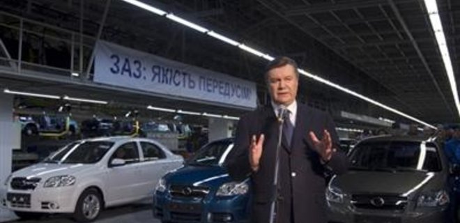 Янукович предложил Hyundai построить автозавод в Украине - Фото