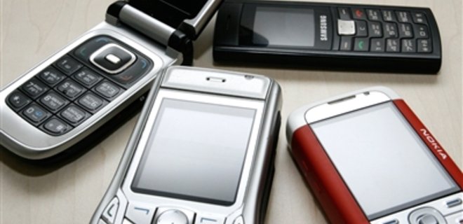 В черный список внесены 10 млн. мобильных телефонов - Фото