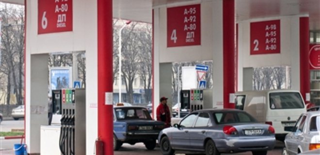 АЗС увеличили продажи бензина - Фото