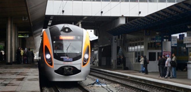СКМ ведет переговоры о производстве поездов Hyundai в Украине - Фото