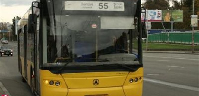 Донецк обвинил ЛАЗ в срыве поставок автобусов - Фото