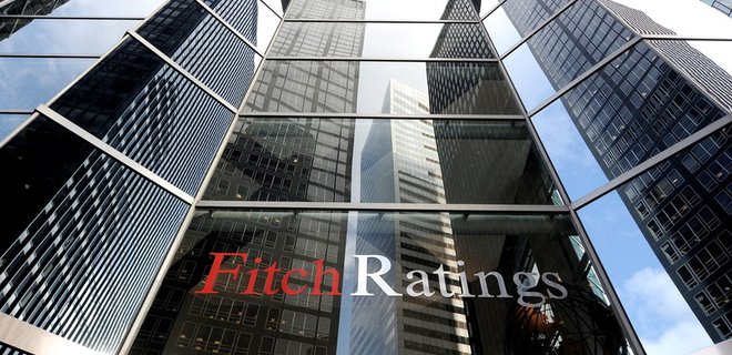 Fitch отзовет рейтинги всех российских компаний - Фото
