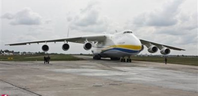 Украинцы назвали главную причину задержки авиарейсов - Фото