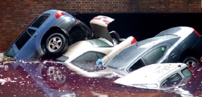 Ураган Сэнди уничтожил более 15 тысяч новых автомобилей - Фото