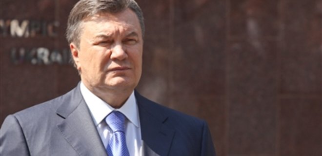 Янукович: Украине не нужно было покупать поезда Hyundai - Фото