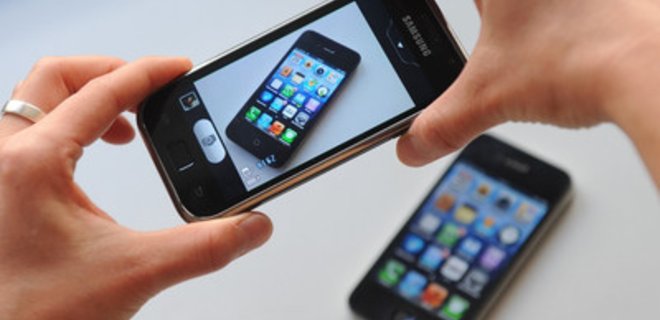 Samsung увеличит отрыв от Apple в 2013 году, - аналитики - Фото