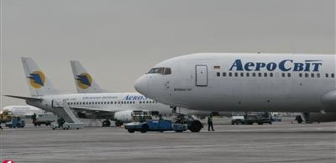 АэроСвит отменил 65 рейсов на сегодня - Фото