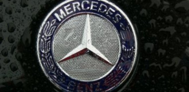 Mercedes нарастил продажи в 2012 году на 4,5% - Фото