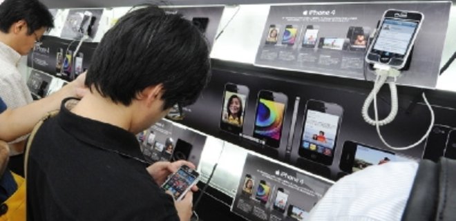 Мировые поставки смартфонов выросли на 43% - Фото