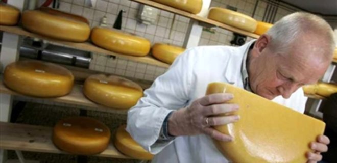 Россия ослабит контроль за украинским сыром - Фото