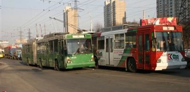 Местные власти обязали закупать отечественный городской транспорт - Фото