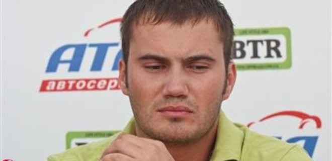 Виктор Янукович-младший попросил Азарова отменить спецпошлины - Фото