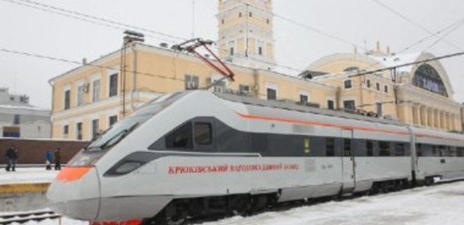 Крюковский вагонзавод ищет финансирование для своих поездов - Фото