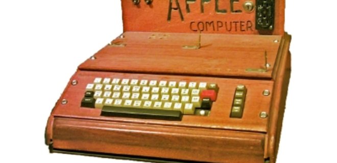Первый компьютер Apple выставят на аукцион - Фото