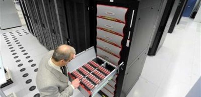 Китайская компания создала самый мощный компьютер в мире - Фото