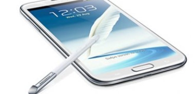 Samsung выпустит очередной смартфон-гигант - Фото