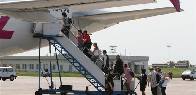 Пассажиропоток аэропортов Украины вырос на 5%  - Фото