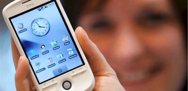 HTC намерена отказаться от сборки смартфонов, - СМИ - Фото