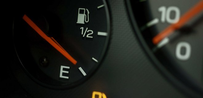 Бак пустеет: почему падают продажи бензина - Фото