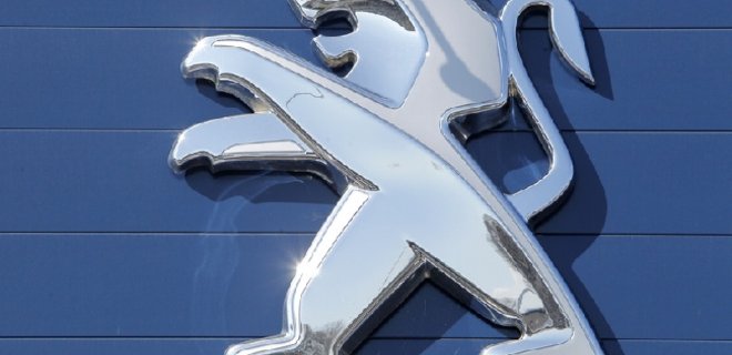 S&P понизило рейтинг Peugeot - Фото
