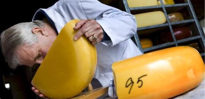 Казахстан запретил ввоз украинских сыров вслед за Россией - Фото