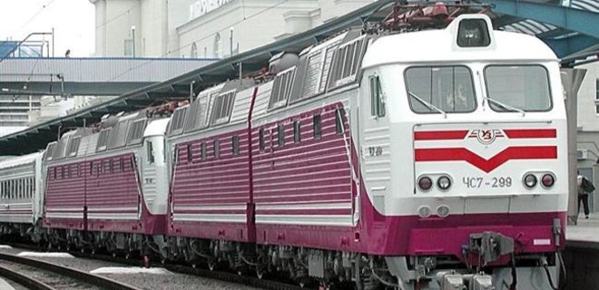 Укрзализныця планирует закупить 50 новых пассажирских вагонов  - Фото