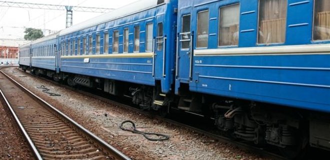 Укрзализныця меняет маршруты движения поездов на востоке - Фото