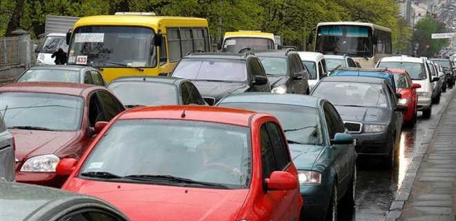 Продажи б/у автомобилей в Украине рекордно упали  - Фото