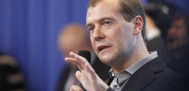 Медведев раскритиковал намерение заблокировать Twitter - Фото