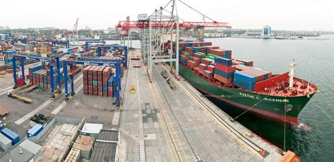 Россия не собирается развивать крымские порты как экспортные - Фото