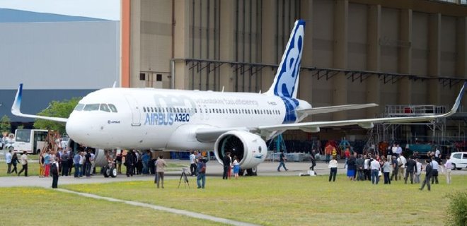 Airbus завершила сборку обновленного A320neo - Фото