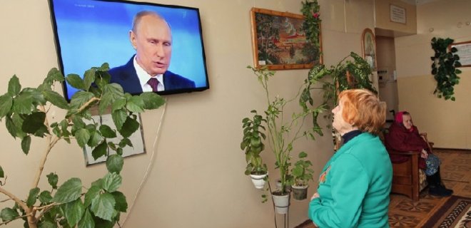 Провайдеры в Донбассе продолжают транслировать российские каналы - Фото