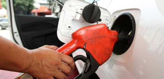 Цены на бензин в Украине продолжают расти - Фото